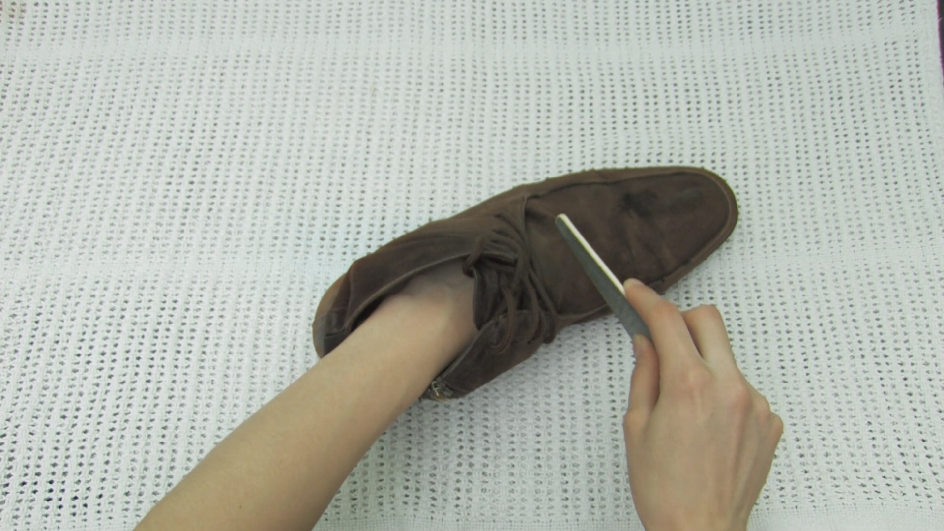How to clean suede shoes? Step by step 