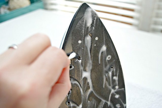 clean iron with lemon
