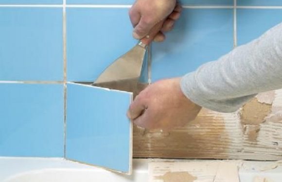 How Do You Fix a Leaking Bathroom Tile? 8 Steps