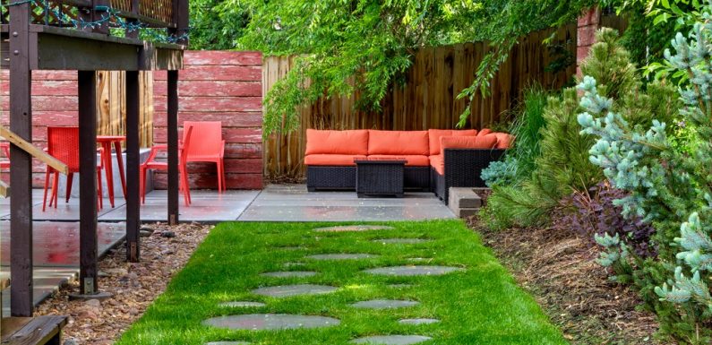 10 Tips to Keeping Your Outdoor Space Bug-Free This Summer