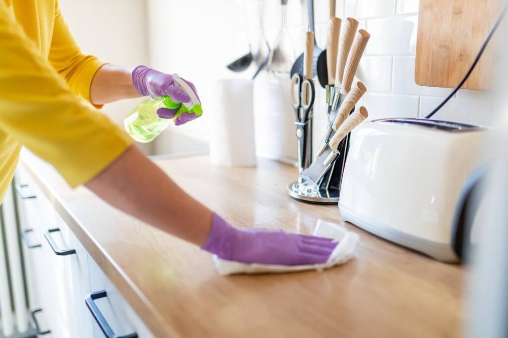 what is the effect of oven cleaner on kitchen countertops