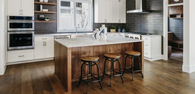 7 Beautiful Flooring Ideas for Your Kitchen