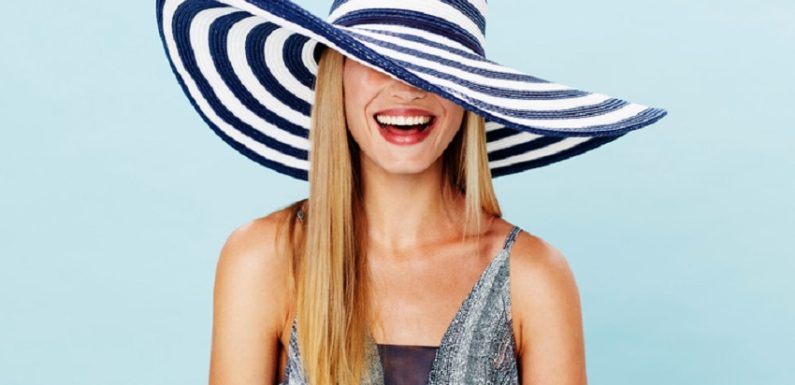 Do You Want to Pamper Your Look Like a Celebrity? Try it with Wide Brim Hats