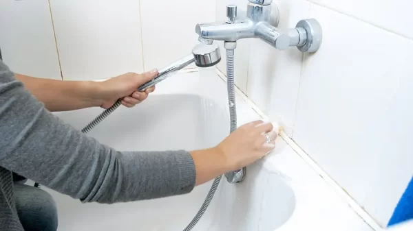 How To Fix A Leaky Bathtub Drain E1661441988383.webp
