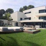 What Kind Of House Does Lionel Messi Have