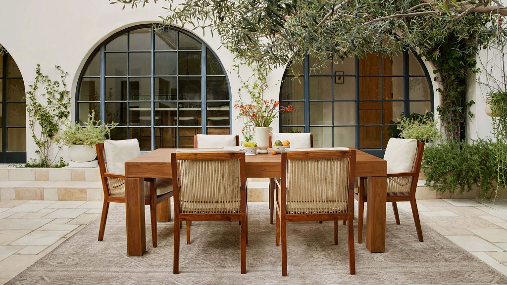 Transform Space with the Timeless Beauty of Solid Wood Furniture