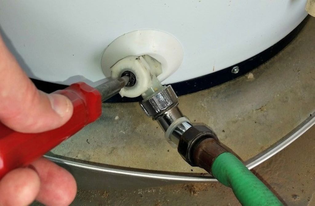 Safety Considerations While Draining a Water Heater
