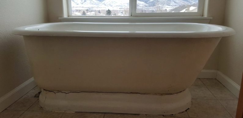 Why Shifting Tubs Cause Pipe Leaks in Denver, CO